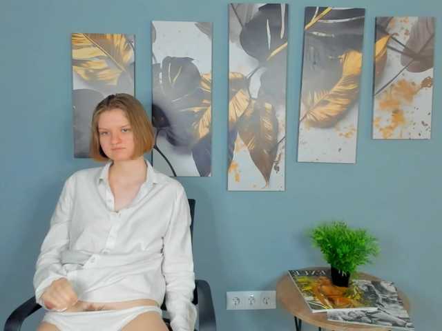 LilianSlow's BongaCams show and profile