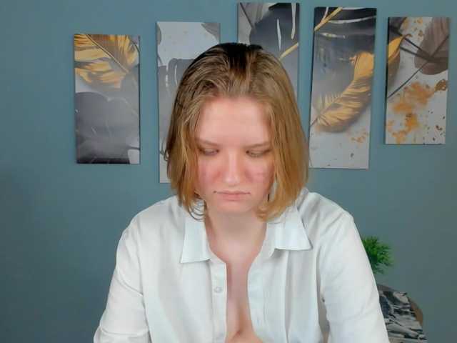 LilianSlow's BongaCams show and profile