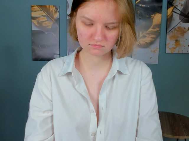 LilianSlow's BongaCams show and profile