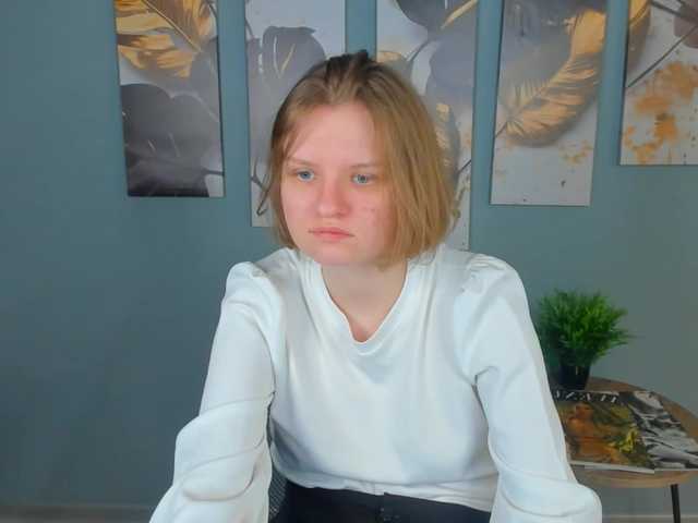 LilianSlow's BongaCams show and profile