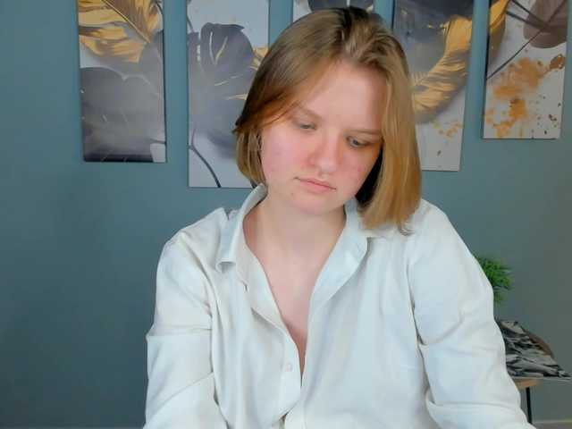 LilianSlow's BongaCams show and profile