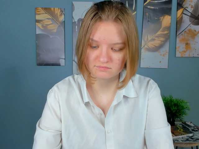 LilianSlow's BongaCams show and profile