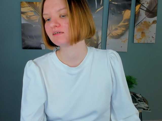 LilianSlow's BongaCams show and profile