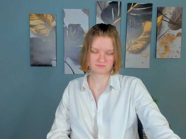 LilianSlow's BongaCams show and profile