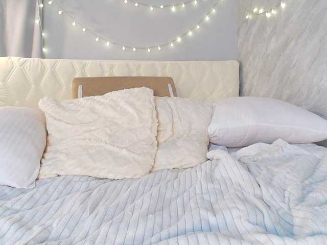 LilianSlow's BongaCams show and profile