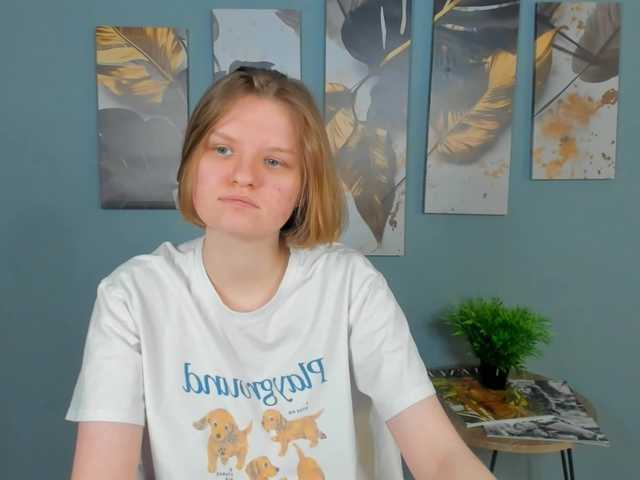 LilianSlow's BongaCams show and profile