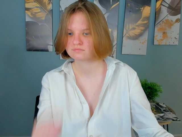 LilianSlow's BongaCams show and profile