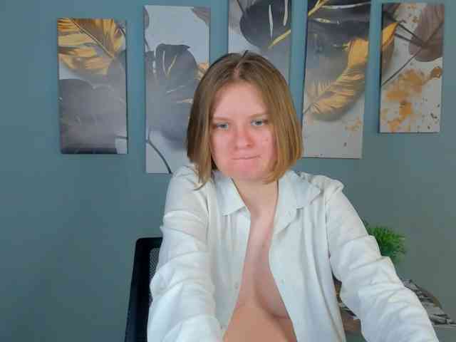 LilianSlow Live Webcam on BongaCams