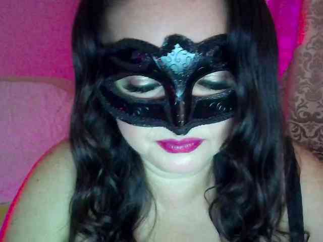 MiaGucci webcam