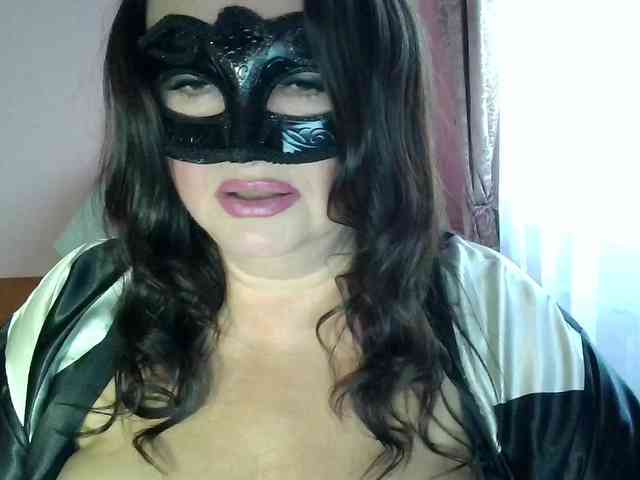 MiaGucci webcam