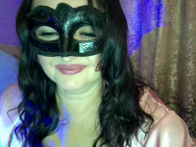 MiaGucci webcam