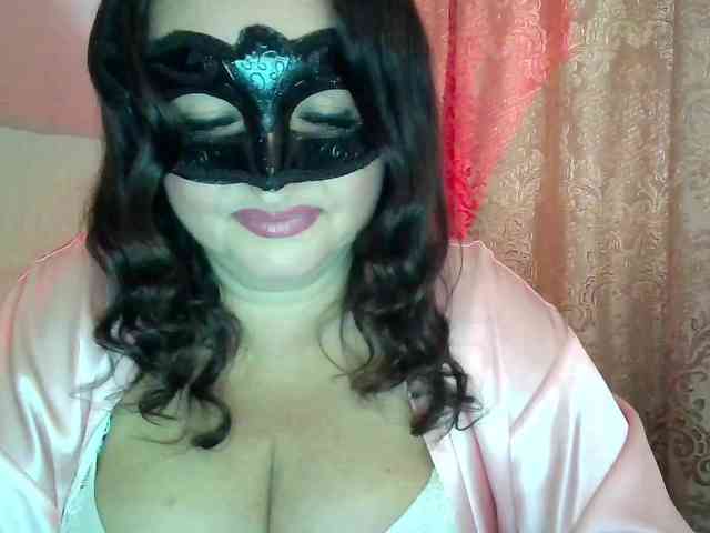 MiaGucci webcam