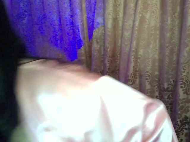 MiaGucci webcam
