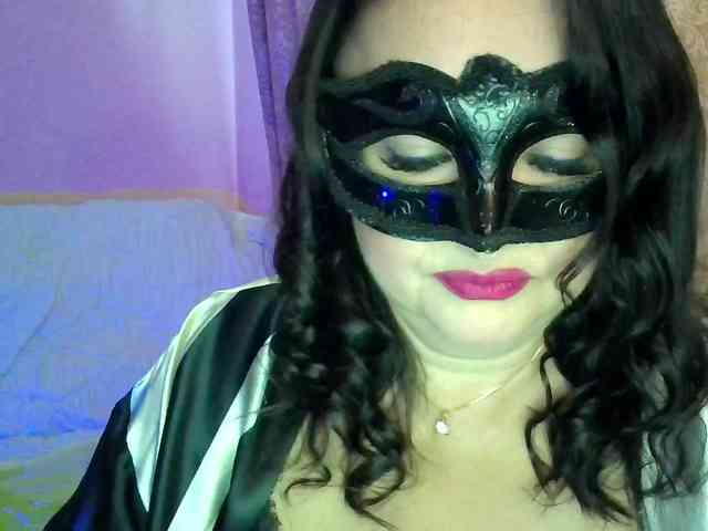 MiaGucci webcam