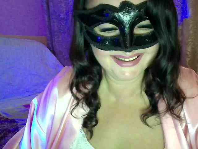 MiaGucci webcam
