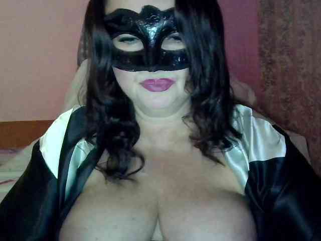 MiaGucci webcam