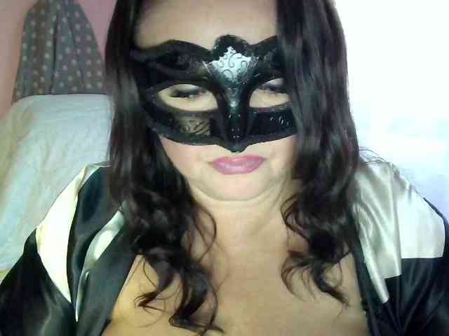 MiaGucci webcam