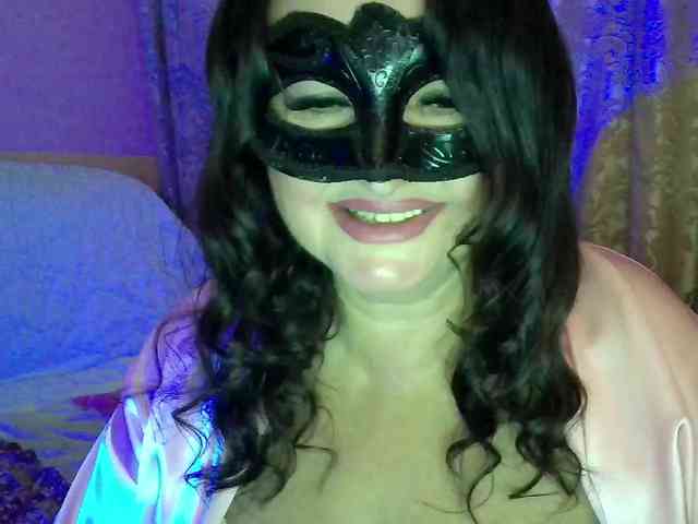 MiaGucci webcam