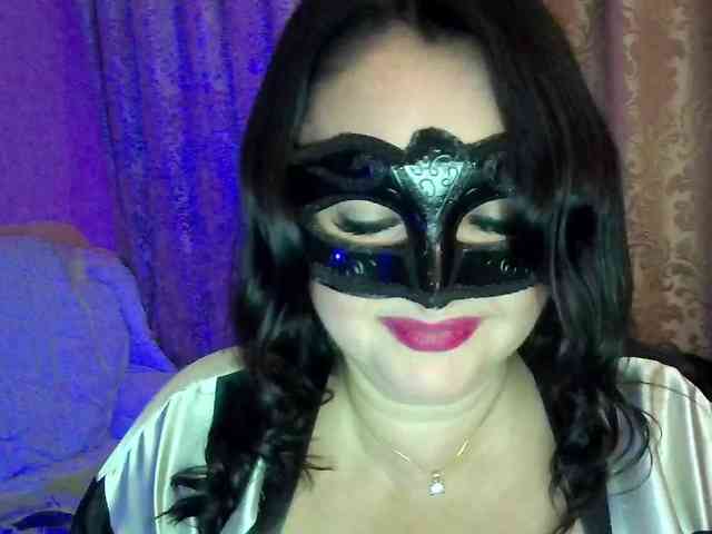 MiaGucci webcam