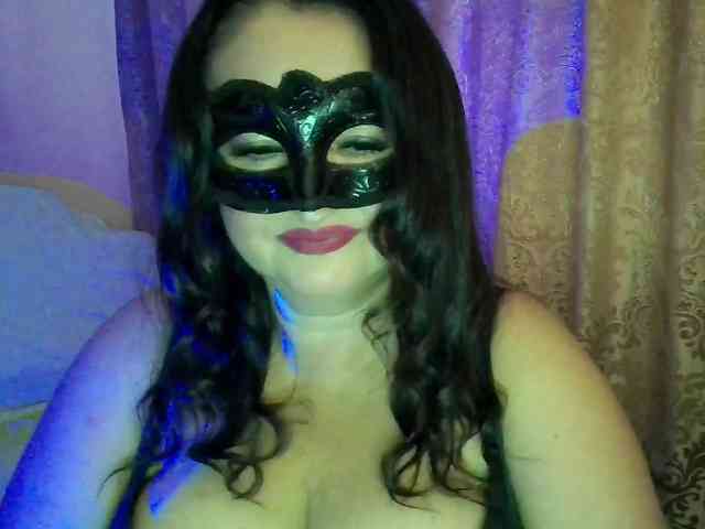 chatting online MiaGucci