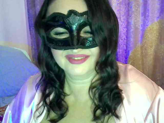MiaGucci webcam