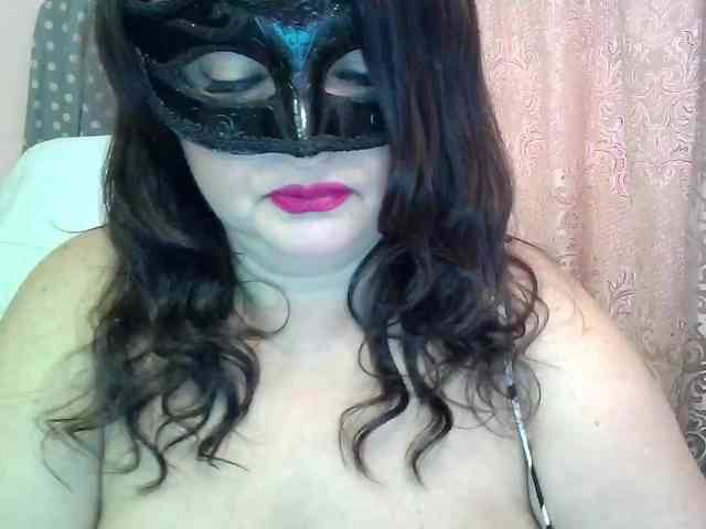 MiaGucci webcam