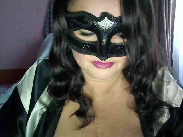 MiaGucci webcam