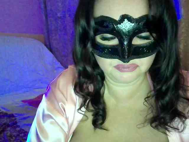MiaGucci webcam