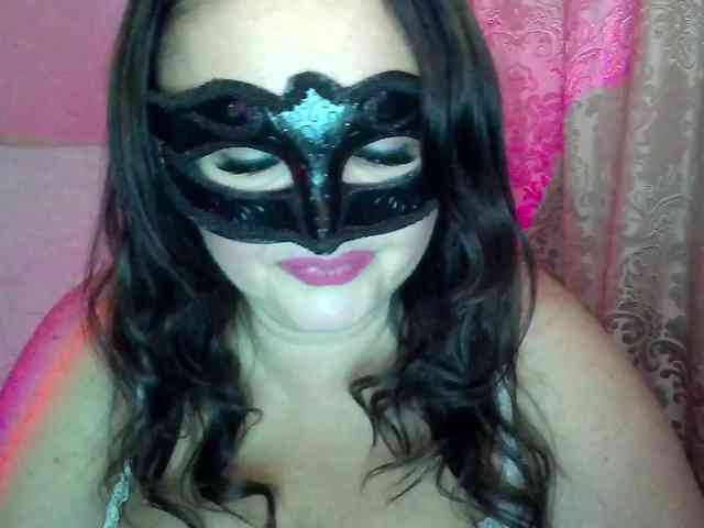 MiaGucci webcam