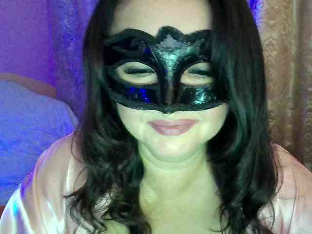 MiaGucci webcam