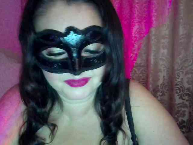 MiaGucci webcam