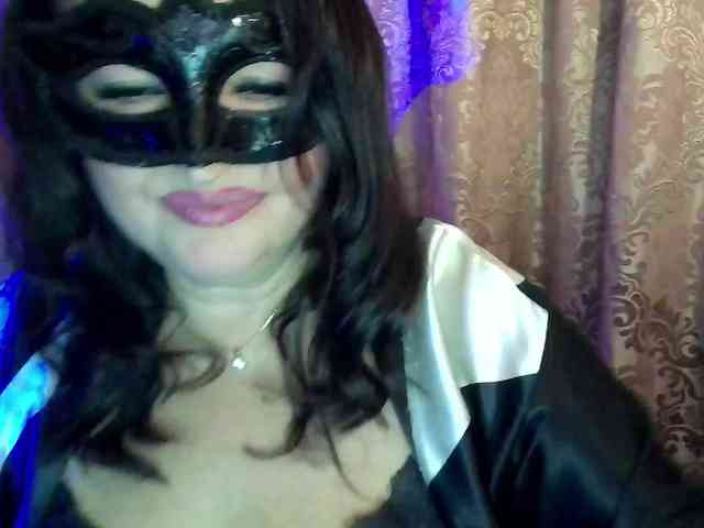 MiaGucci webcam