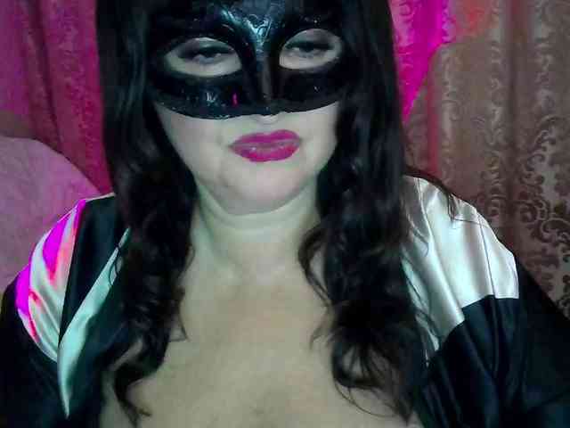 MiaGucci webcam