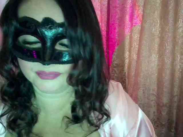 MiaGucci webcam