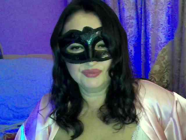 MiaGucci webcam