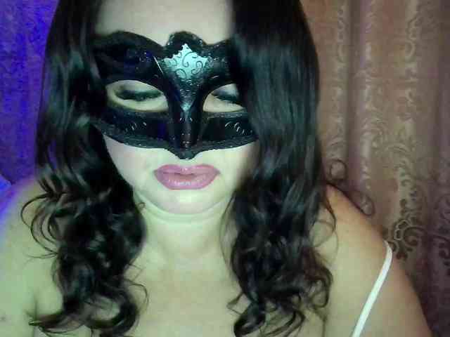 MiaGucci webcam