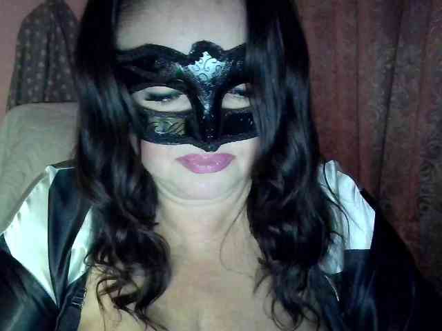 MiaGucci webcam