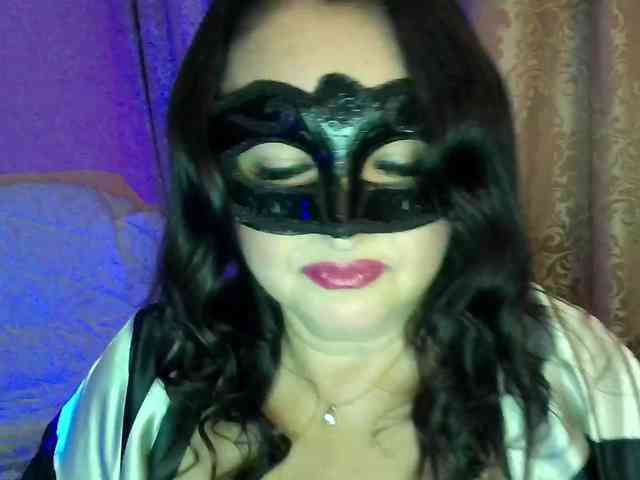 MiaGucci webcam