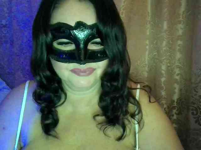 MiaGucci webcam