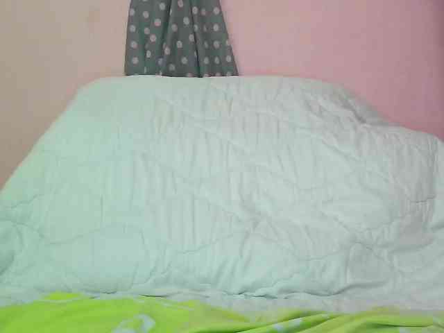 MiaGucci webcam
