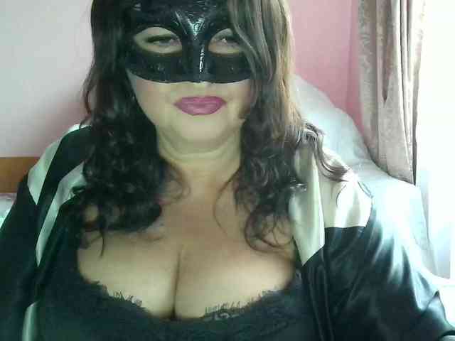 MiaGucci webcam