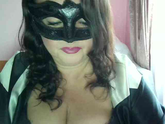 MiaGucci webcam
