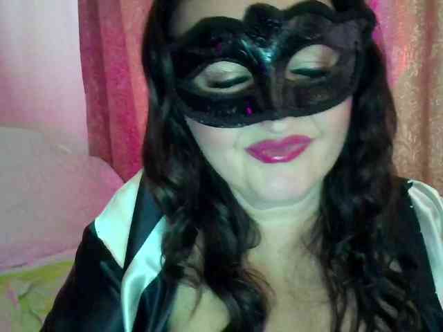 MiaGucci webcam