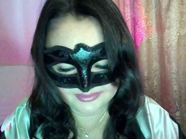 MiaGucci webcam