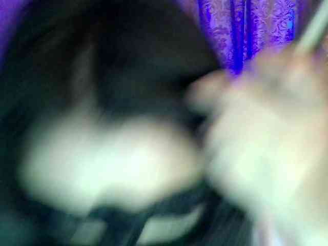 MiaGucci webcam