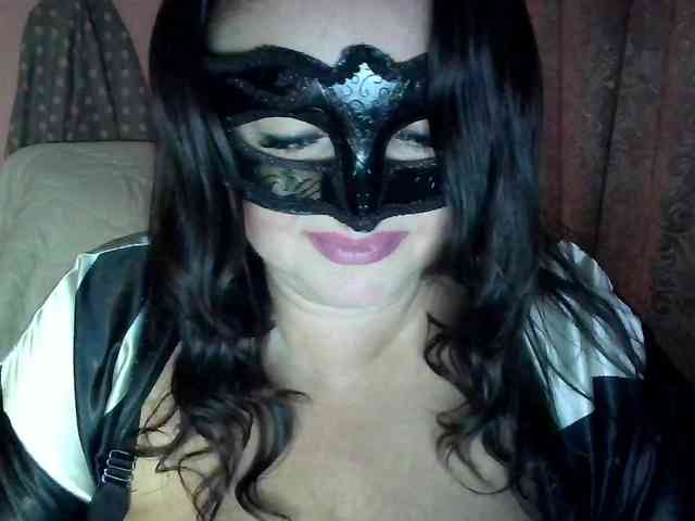 MiaGucci webcam