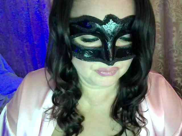 MiaGucci webcam