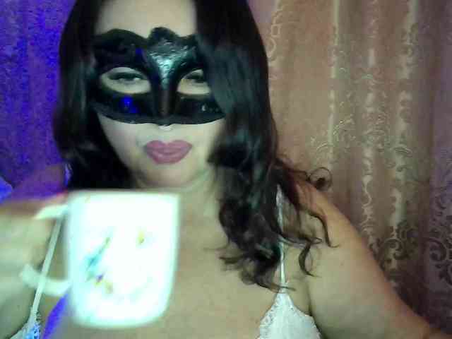 MiaGucci webcam