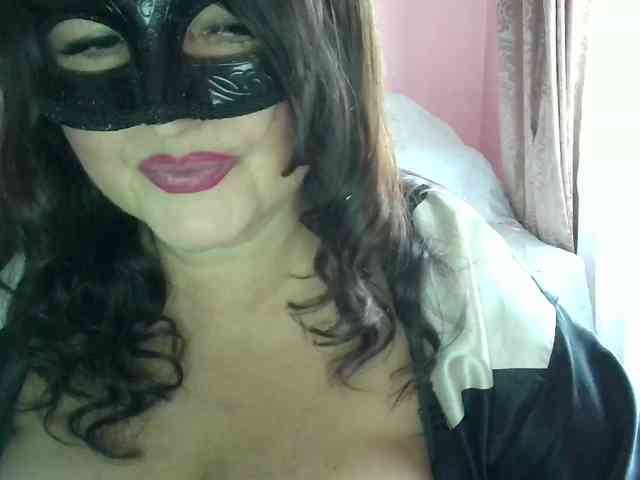MiaGucci webcam