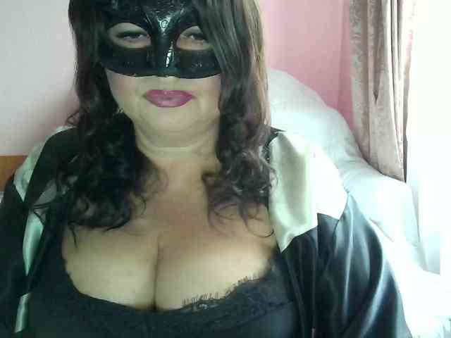 MiaGucci webcam